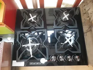 Luxury 4-Burner Table Top/Built-in Gas Cooker - Black Glass Design