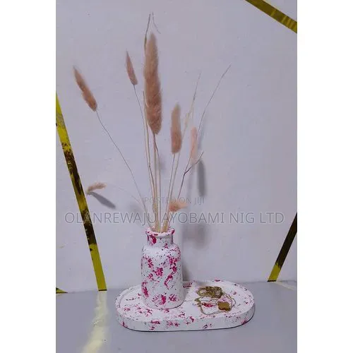 Minimalist Flower Vase