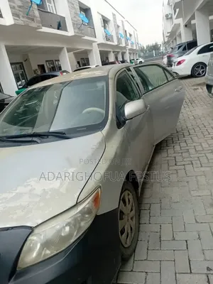 Toyota Corolla 2010 Silver