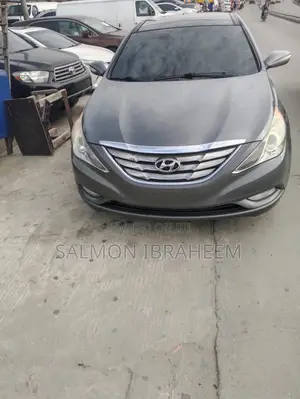 Hyundai Sonata Limited 2.0T Sedan (2.0L 4cyl 6A) 2013 Brown