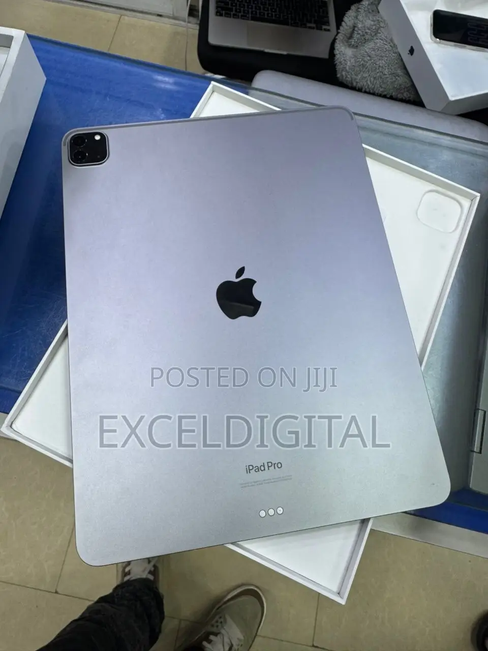 Apple iPad Pro 12.9 (2022) 2 TB Gray