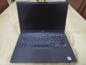 Laptop Dell Latitude 7400 8GB Intel Core i5 SSD 256GB