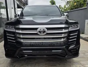 Toyota Land Cruiser 2024 Black