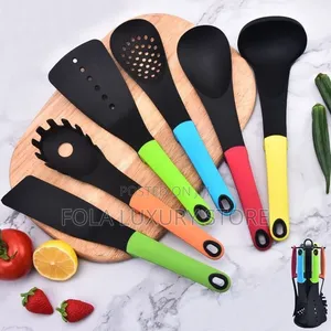 Multicolour Silicon Spoon With Stand