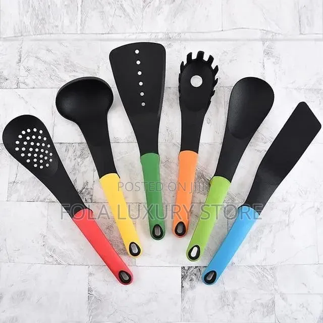 Multicolour Silicon Spoon With Stand