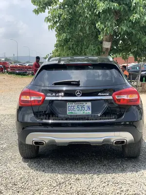 Mercedes-Benz GLA 250 2016 Black