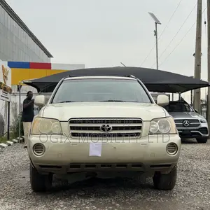 Toyota Highlander 2003 Gold