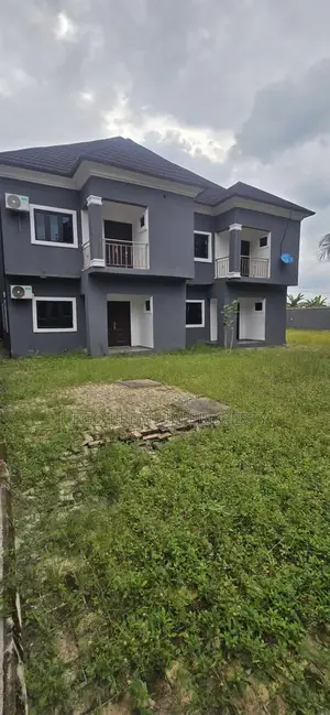 3bdrm Duplex in Abacha Road, G.R.A, for rent