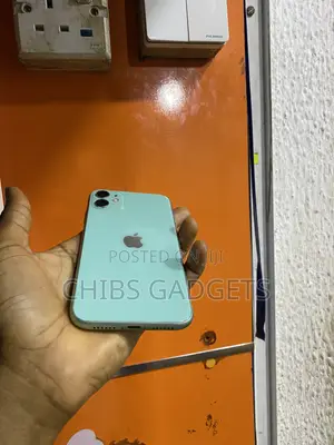 Apple iPhone 11 128 GB Green