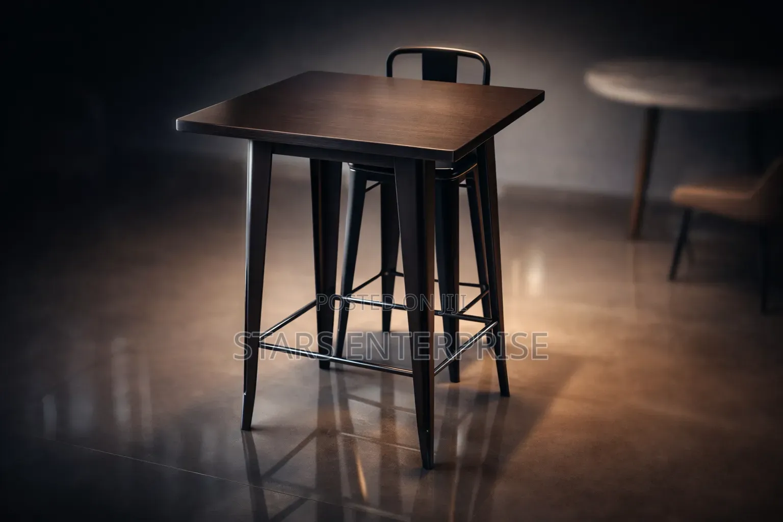 Restaurant Table / Modern Table