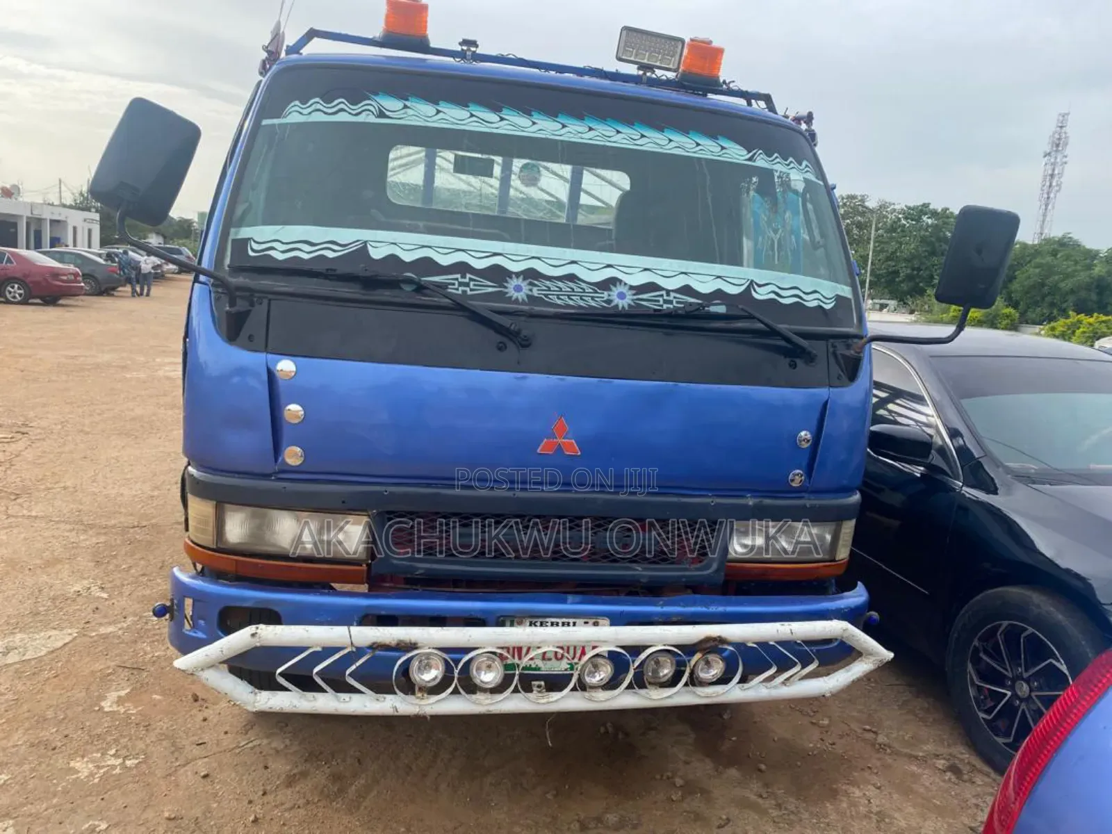 Mitsubishi Canter 2010 Blue