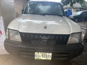 Toyota Land Cruiser 90 1997 White