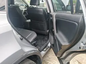 Toyota RAV4 Limited AWD (2.5L 4cyl 6A) 2016 Gray