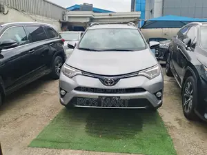 Toyota RAV4 Limited AWD (2.5L 4cyl 6A) 2016 Gray