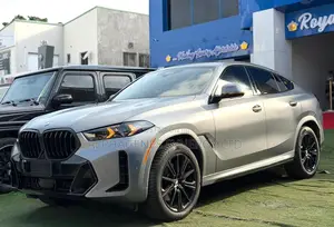 BMW X6 xDrive40i 2024 Gray