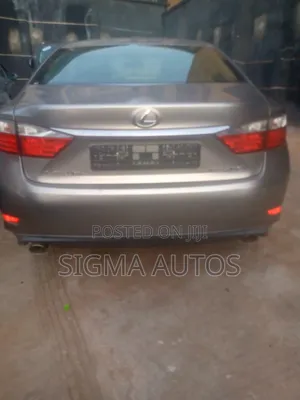 Lexus ES 2017 Silver