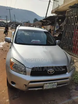 Toyota RAV4 V6 2007 Silver