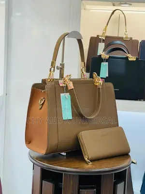 Chrisrosy Handbag With Purse