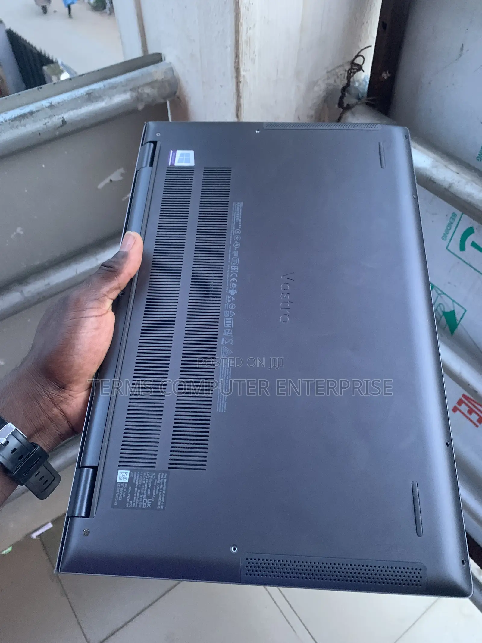 Laptop Dell Vostro 7510 16GB Intel Core i5 SSD 512GB