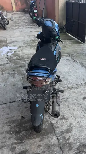 TVS Neo NX 2025 Blue