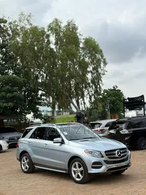 Mercedes-Benz GLE-Class GLE 550 4MATIC 2017 Blue