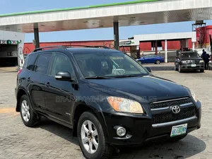 Toyota RAV4 2010 Black