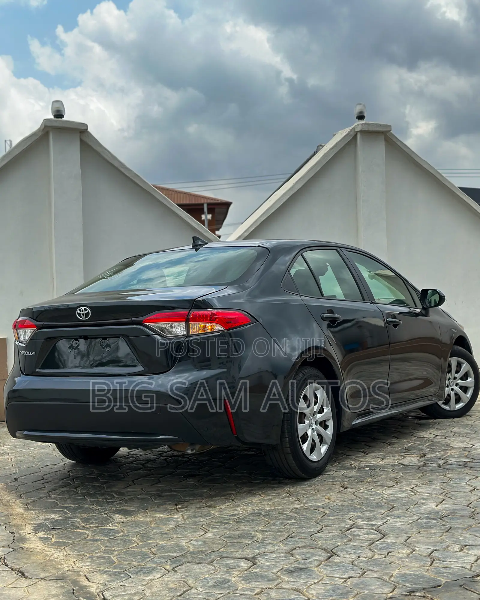 Toyota Corolla L 2020 Black