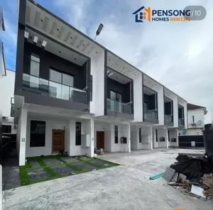 3bdrm Duplex in Chevron Tall Gate for rent