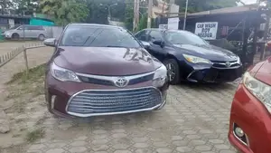 Toyota Avalon XLE Sedar FWD (3.5L 6cyl 6A) 2013 Burgundy