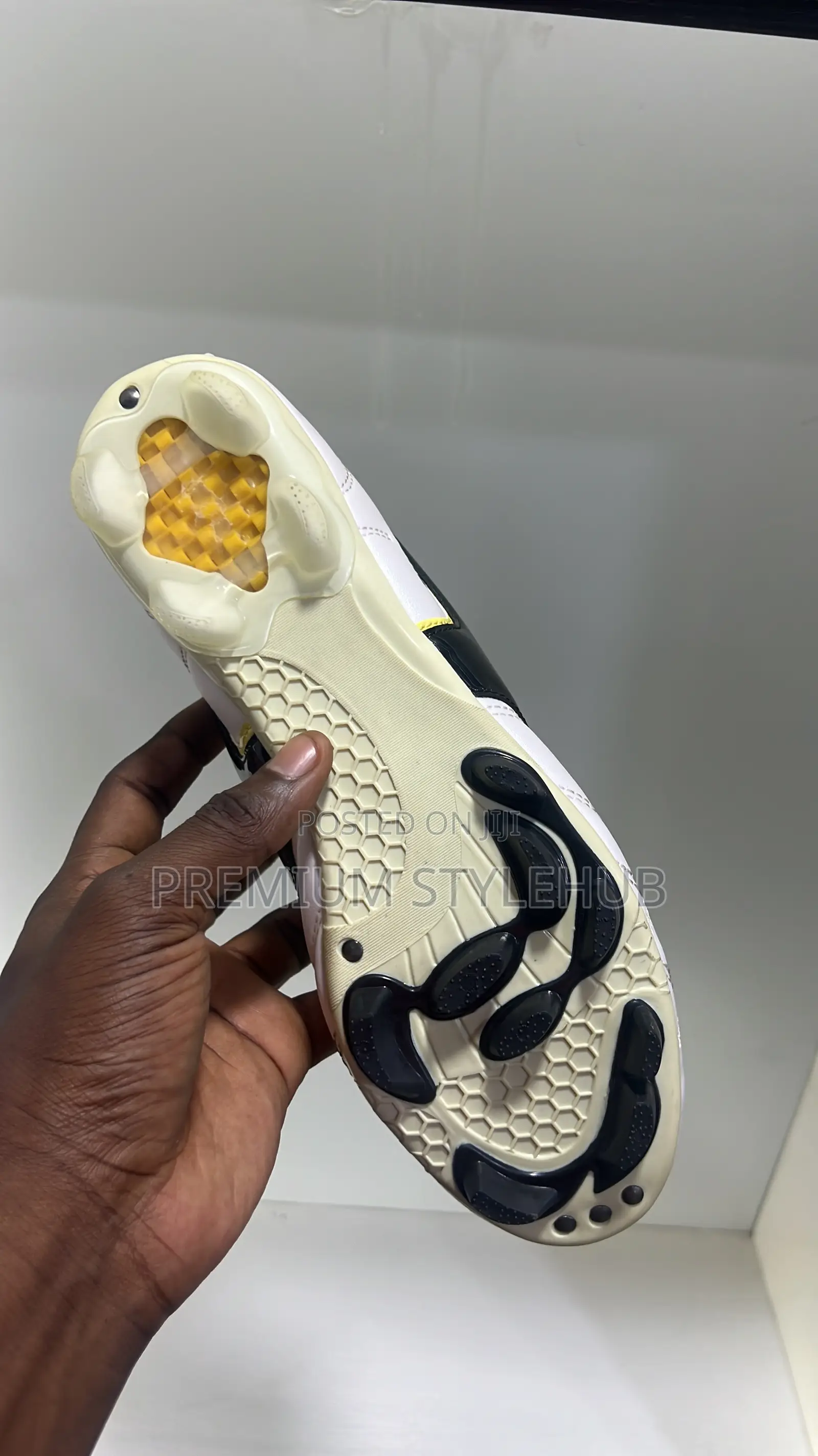 Nasuno Solid Football Cleats