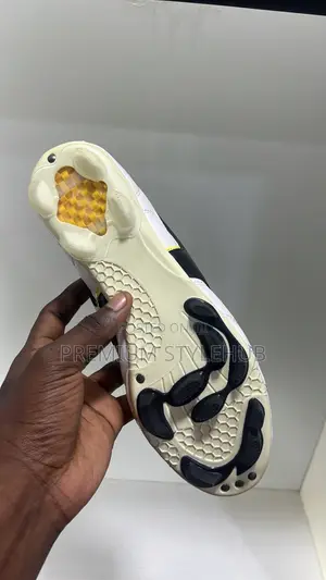 Nasuno Solid Football Cleats