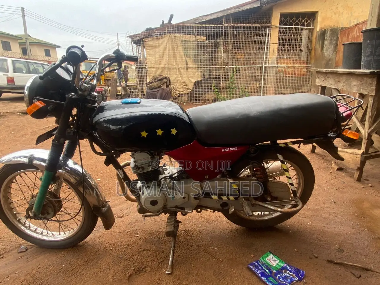 Bajaj Boxer 2025 Red