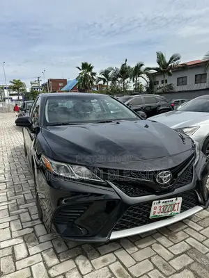 Toyota Camry 2018 Black