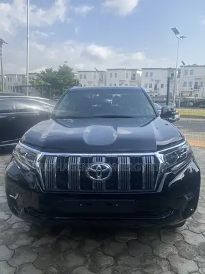 Toyota Land Cruiser Prado 2016 Black