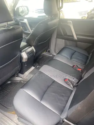 Toyota Land Cruiser Prado 2016 Black