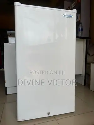 Hairer Thermocool Refrigerator