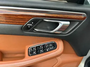 Zotye SR9 2017 Gold