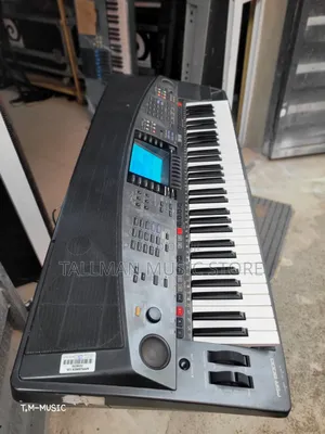 Yamaha PSR 8000