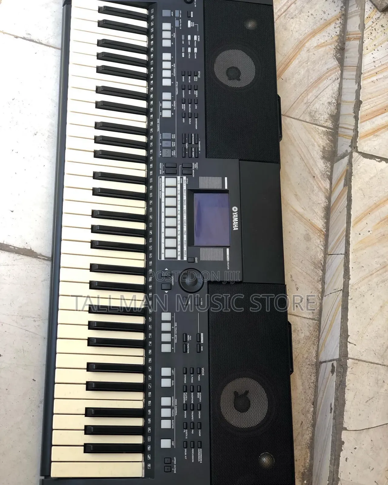 Yamaha PSR S-550