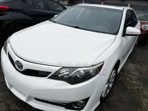 Toyota Camry 2014 White