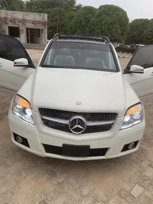 Mercedes-Benz GLK-Class 350 4MATIC 2012 White
