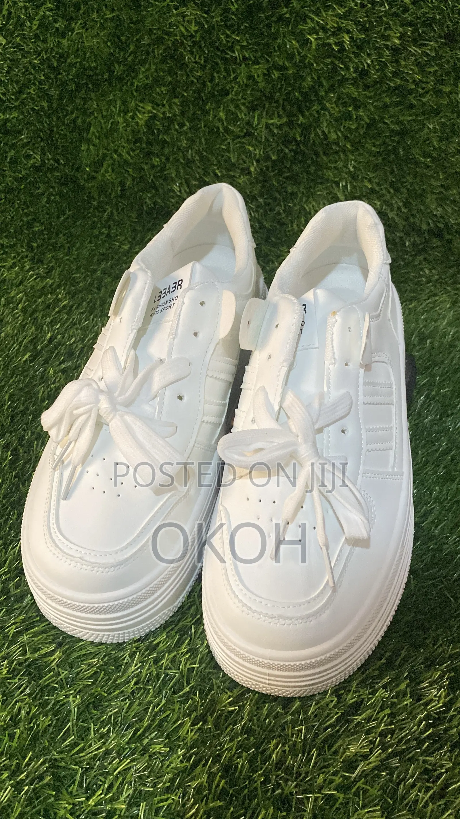 Solid Sneakers