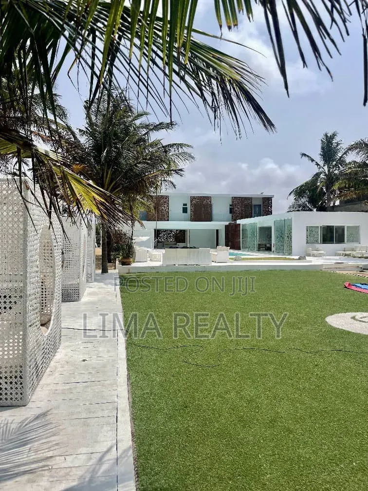 3 Bed Beach House Ilashe