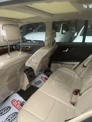 Mercedes-Benz GLK-Class 350 4MATIC 2014 Gold