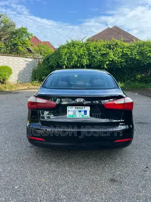 Kia Cerato 2015 Black