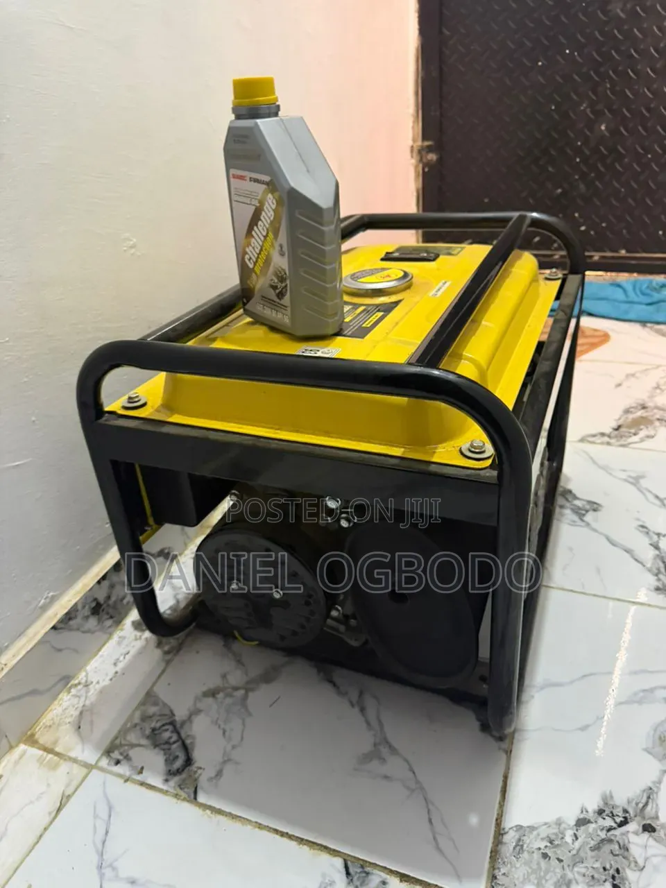 Generator G