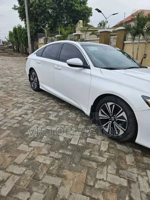 Honda Accord 2018 White