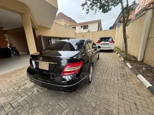 Mercedes-Benz C300 2010 Black