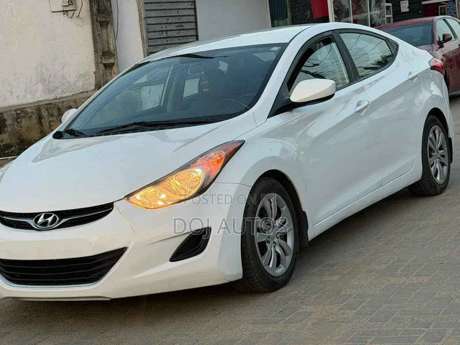 Hyundai Elantra 2012 White