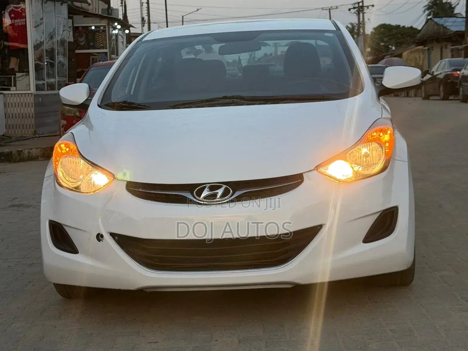 Hyundai Elantra 2012 White